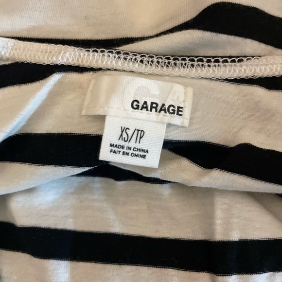 H&M Classic Crop Top. - Picture 2 of 2